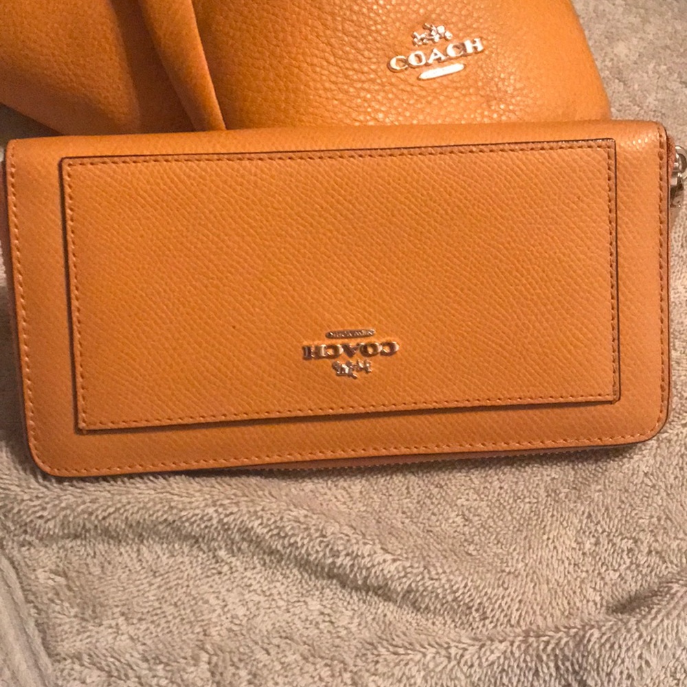 Wallet - Picture 3 of 5